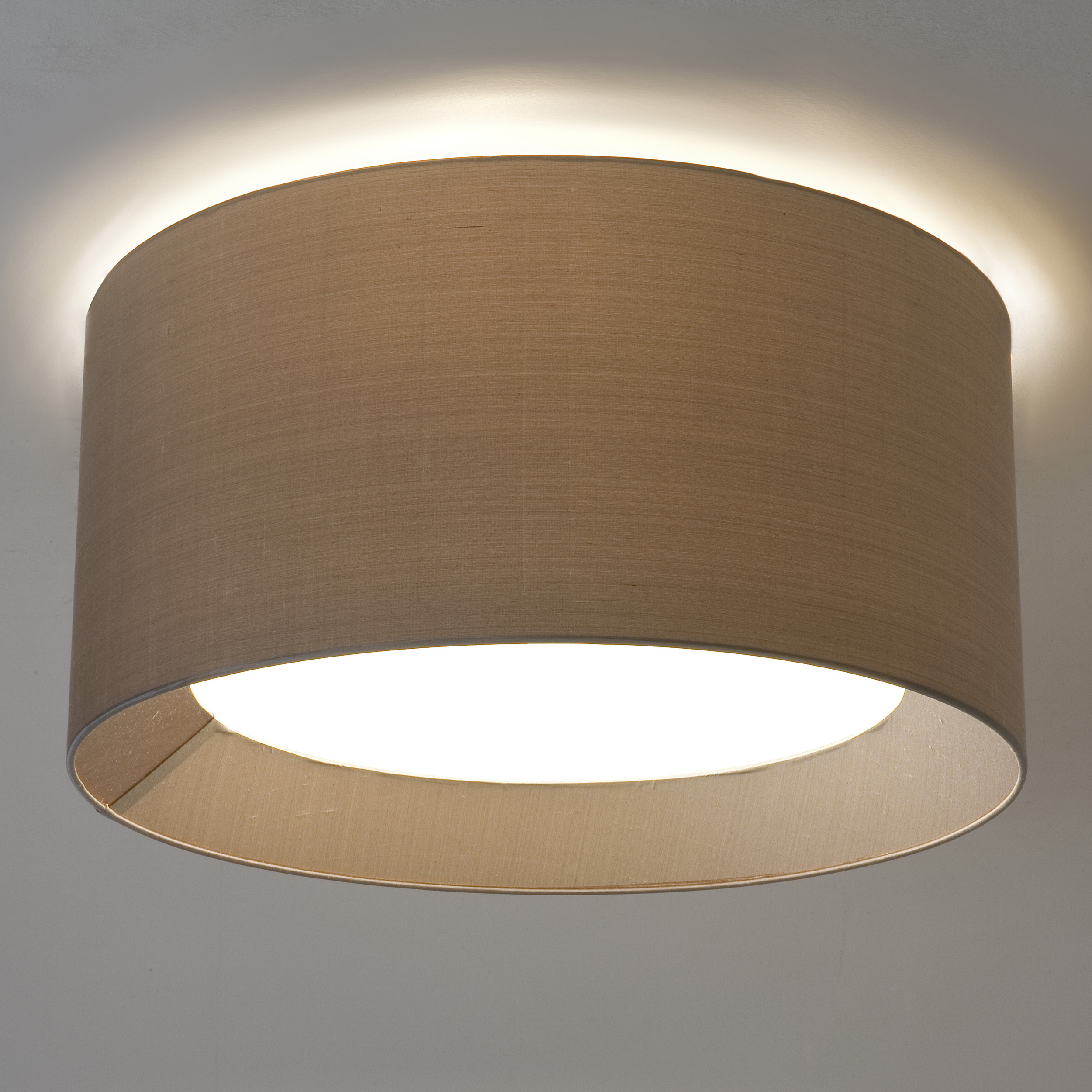 Astro Kap Bevel Round 600 taupe zijde