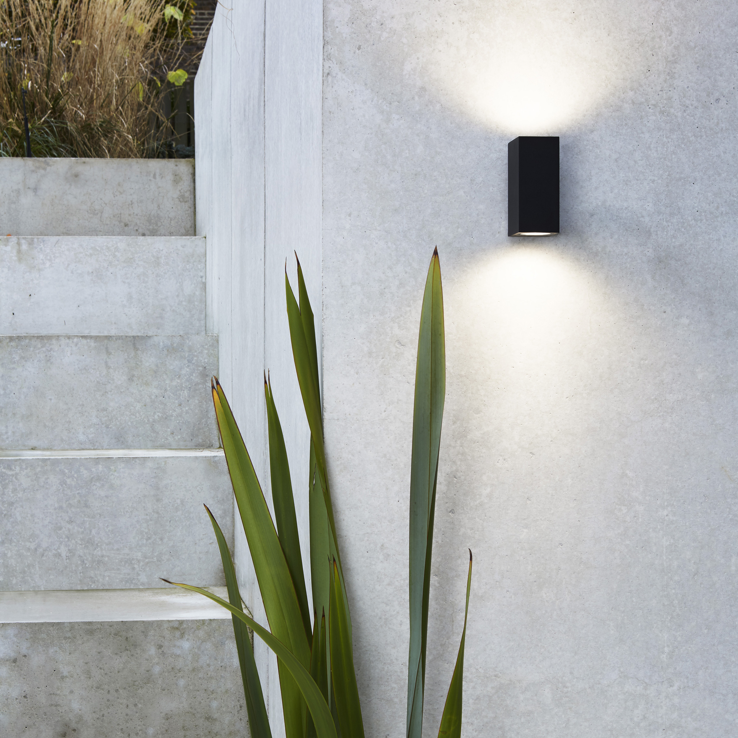 Chios 150 BWL excl. 2x GU10 structuur zwart