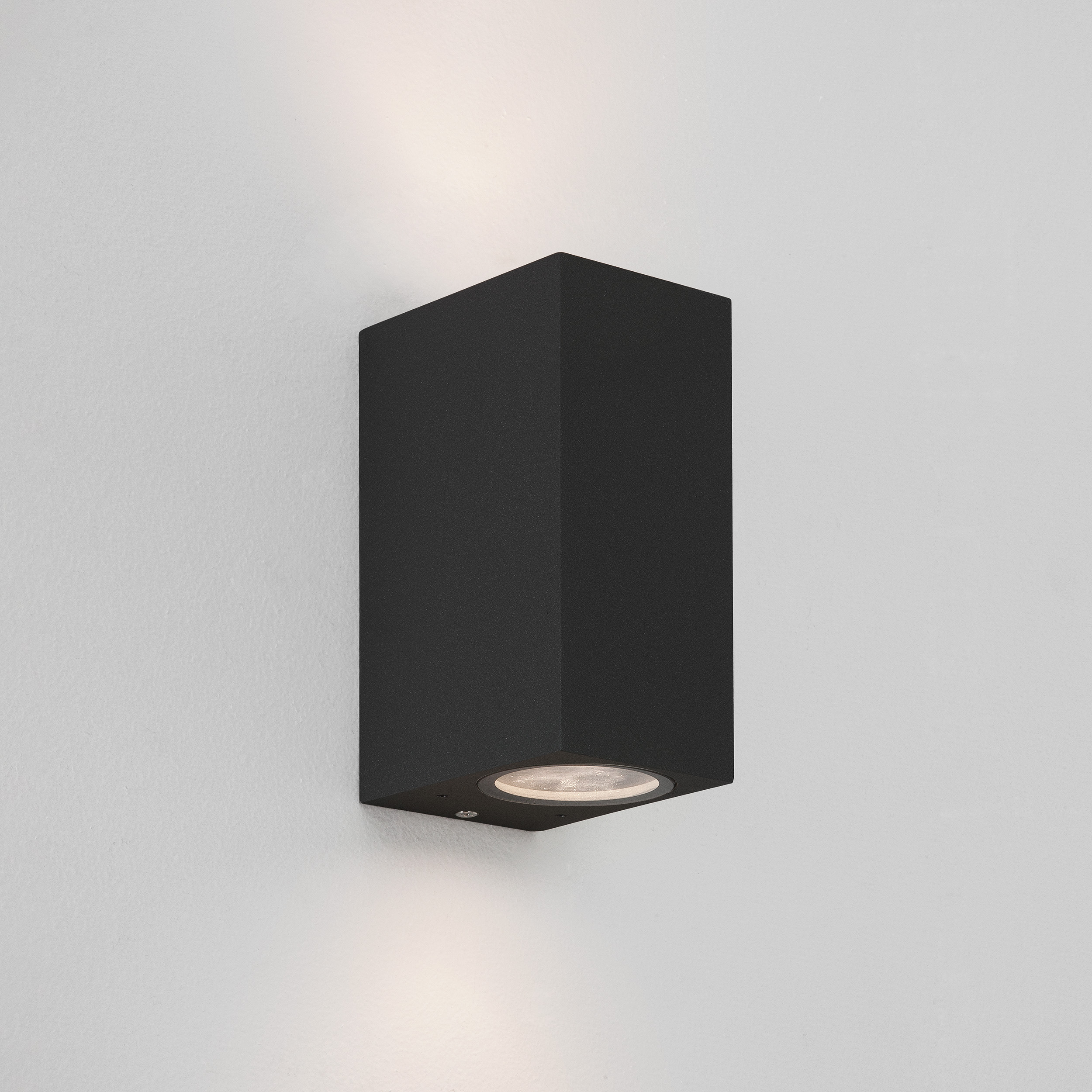 Astro Chios 150 buiten wandlamp structuur zwart