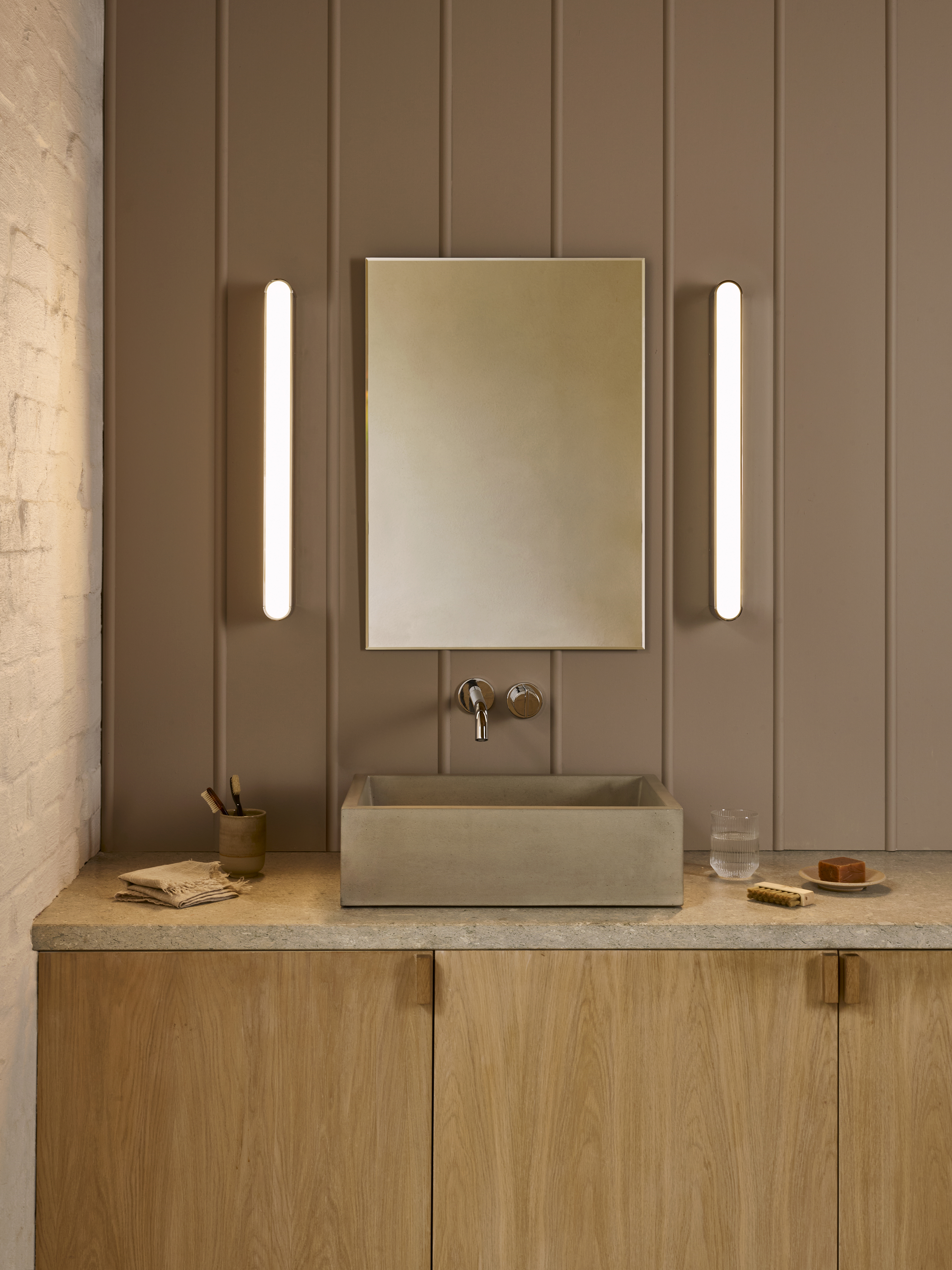 Atticus 600 LED WL 2700K chroom